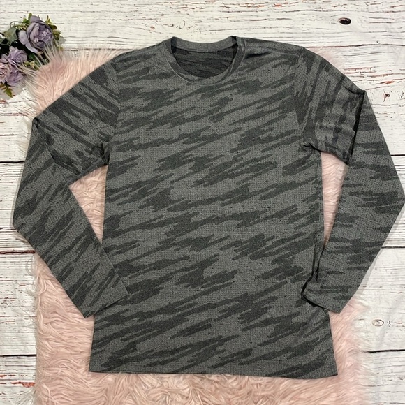 Lululemon Men’s Gray Metal Vent Tech 2.0 Long Sleeve T-Shirt - Picture 2 of 10